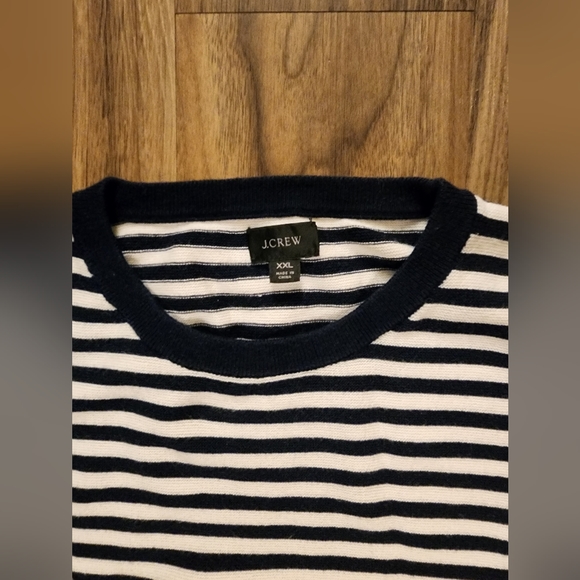 Bundle of (5) XXL Men's J. Crew Shirts. - Picture 9 of 14